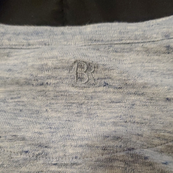 Banana Republic Men's Heathered Blue Button Down Shirt - Picture 5 of 5